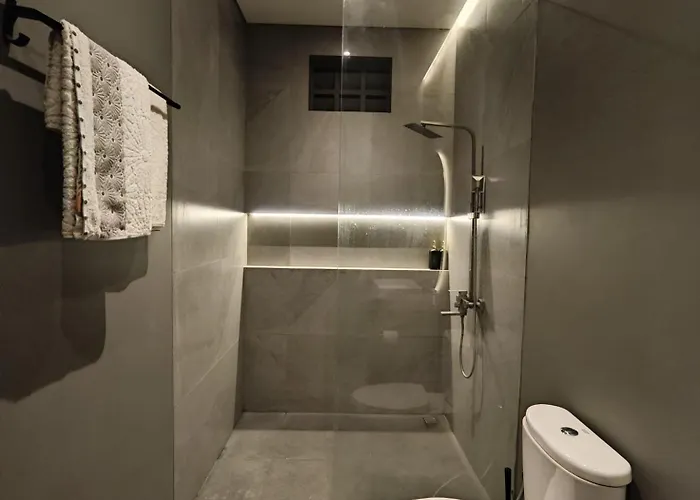 2br Md Villa