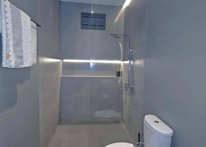 2br Md Villa